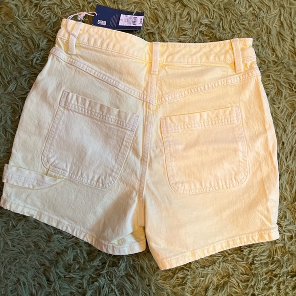 Yellow shorts - Picture 2 of 3